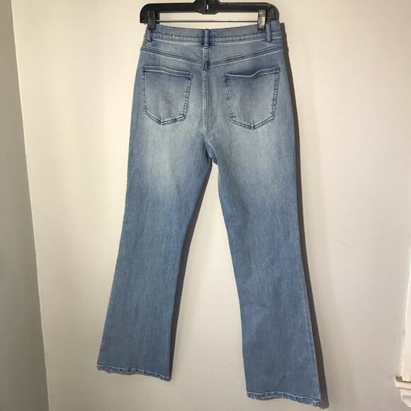 J McLaughlin womens 6 Clearwater light indigo front seam slight flare jeans - Picture 2 of 12